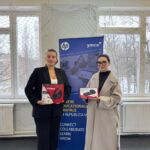 (Video)YMCA Moldova donează echipamente HyperX Școlii Ucrainene „Dana School” din Chișinău cu sprijinul HP Inc.