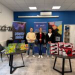 YMCA Moldova și HP Inc. contribuie la dezvoltarea competențelor digitale ale tinerilor din Ungheni prin donația de echipamente HyperX și laptopuri HP oferite Asociației Obștești YOUTH WAVE